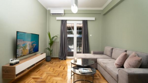 City Center Apt. on a Traffic Free Street